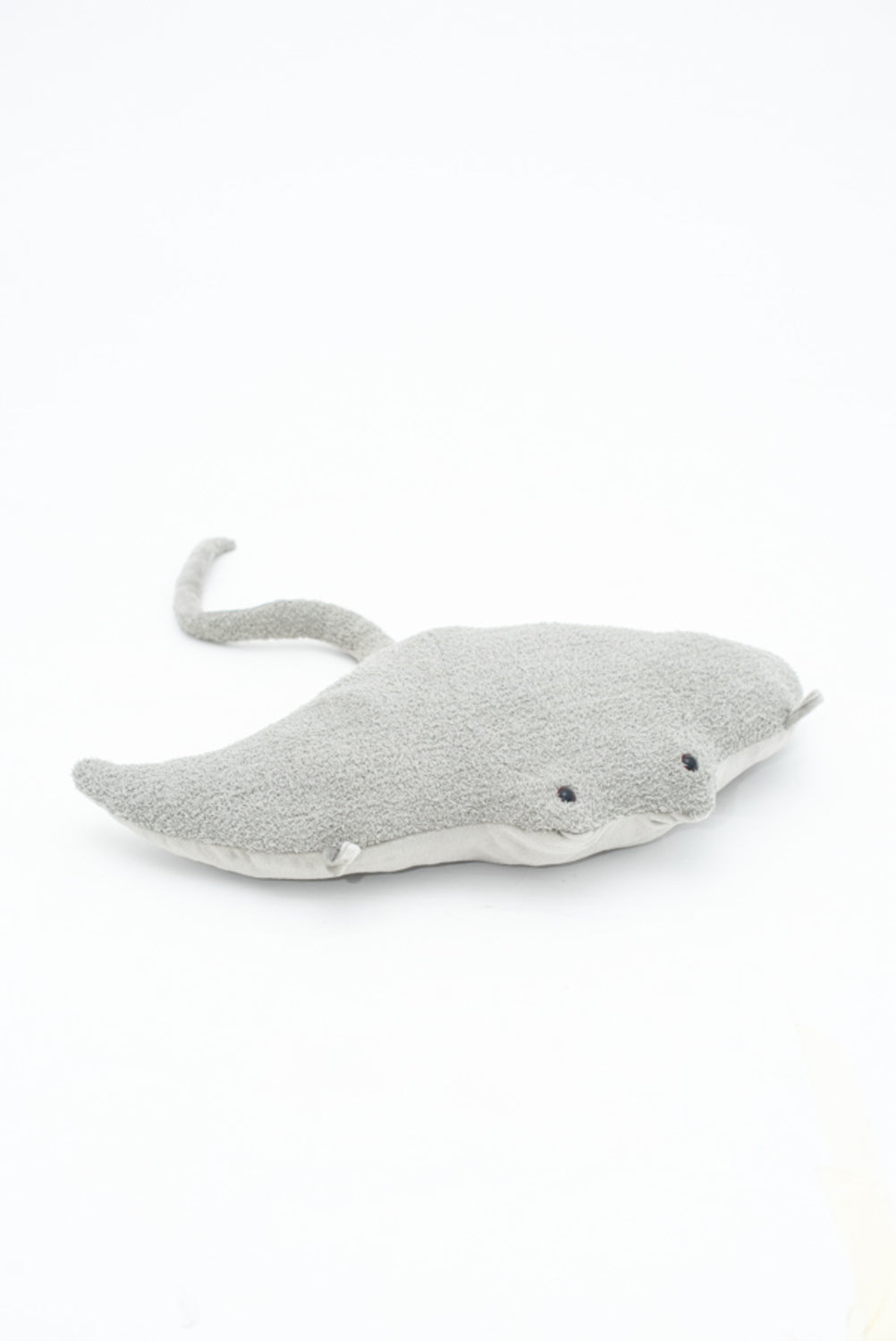 Peluche infantil de pared mantarraya gris
