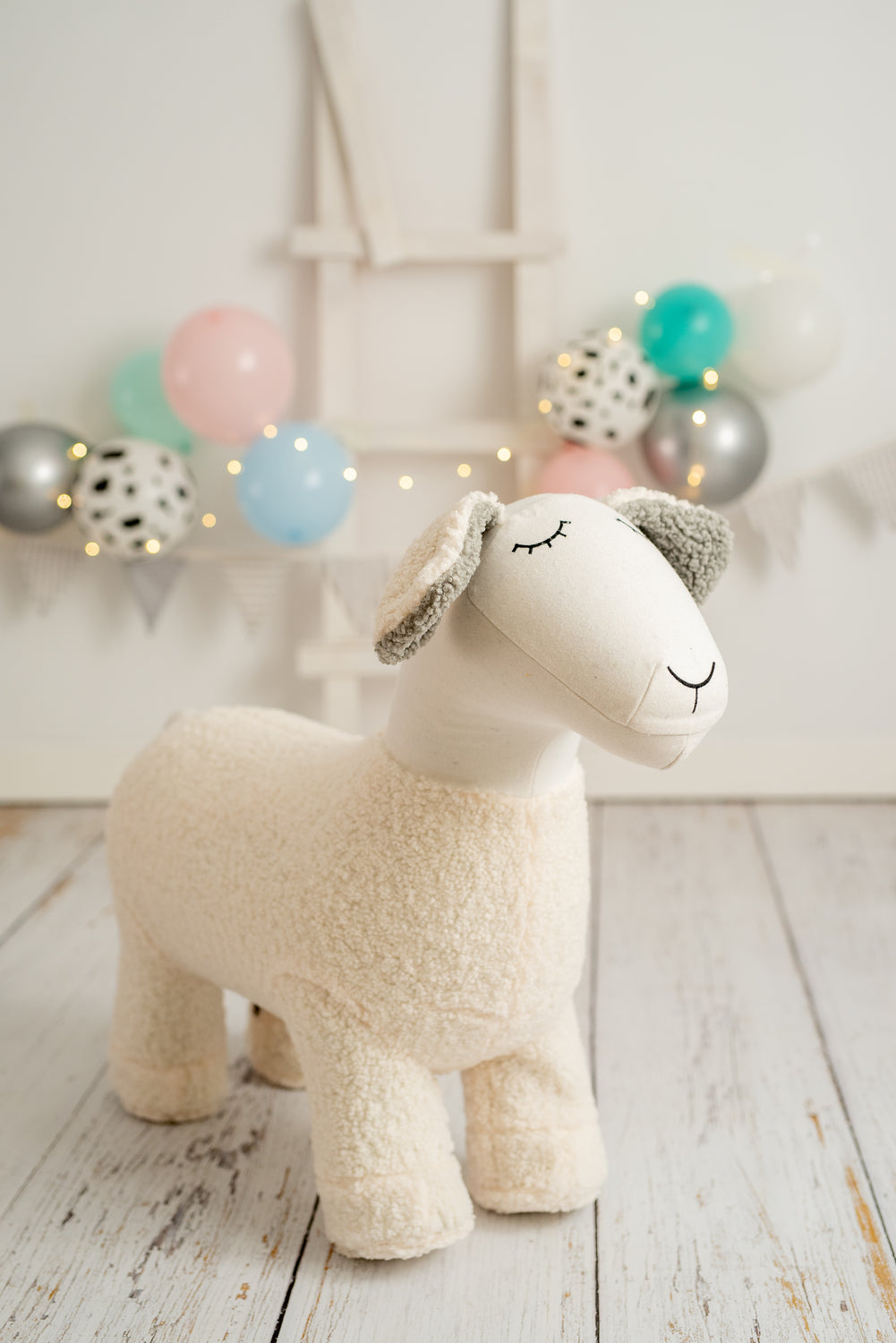 Lámina infantil oveja blanca