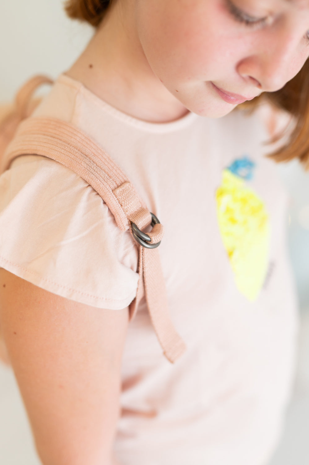 Mochila infantil algodón gallina rosa y blanca