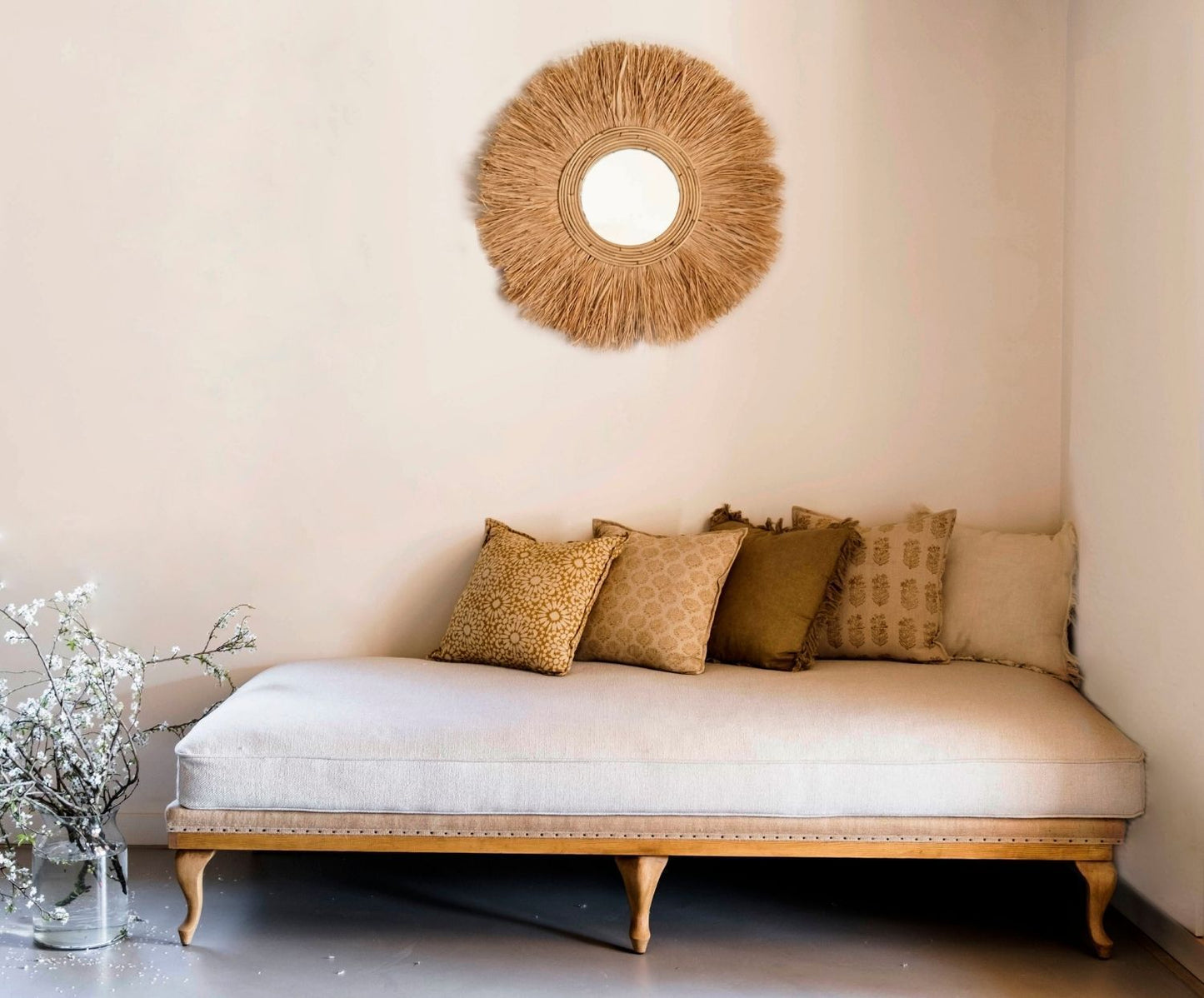 COJÍN MAHÉ LINO OCRE 45X45 CM