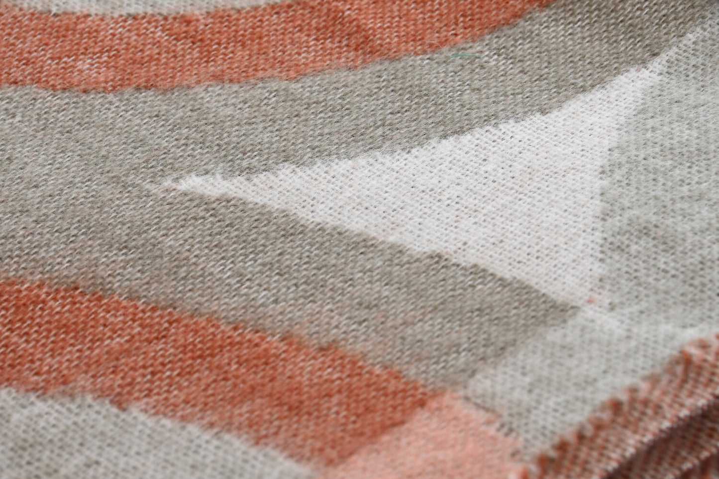 PLAID POLIESTER ACRILICO 130X170 300 GSM: JACQUARD