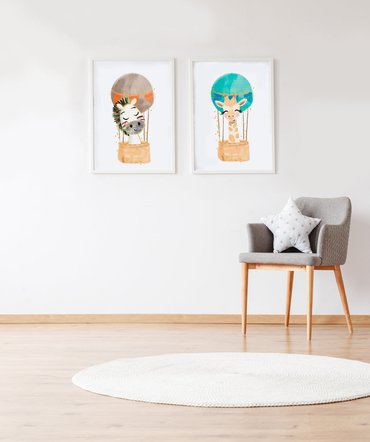 Set 2 cuadros infantiles formado por cuadro cebra en globo y cuadro jirafa en globo