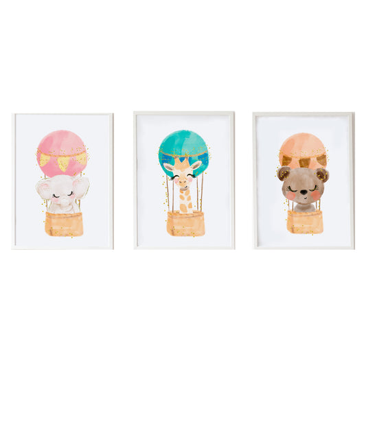 Set 3 cuadros infantiles formado por cuadro elefante en globo: cuadro jirafa en globo y cuadro oso en globo