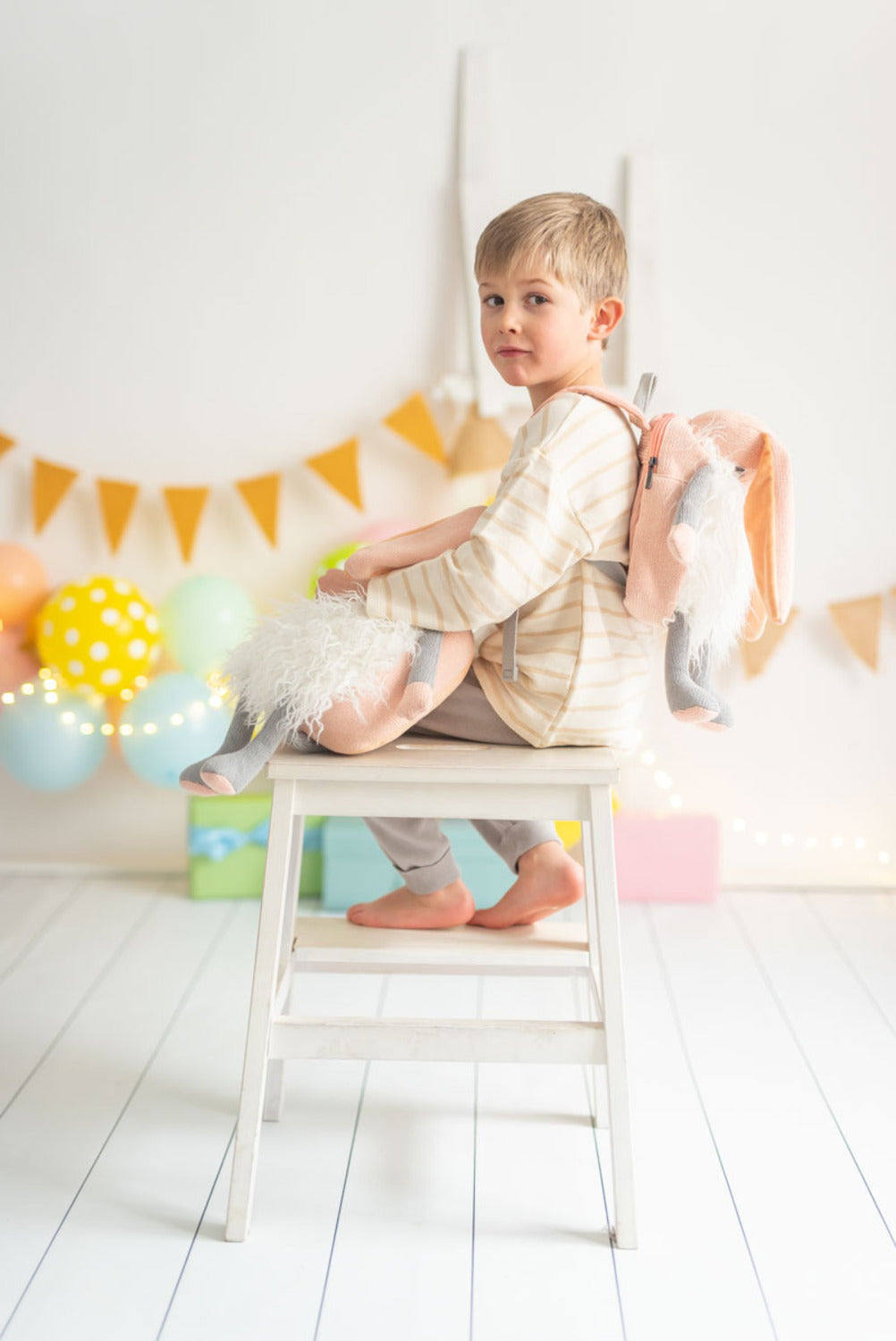 Cojin infantil conejo rosa y blanco