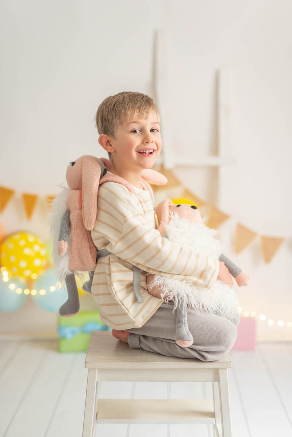Cojin infantil conejo rosa y blanco