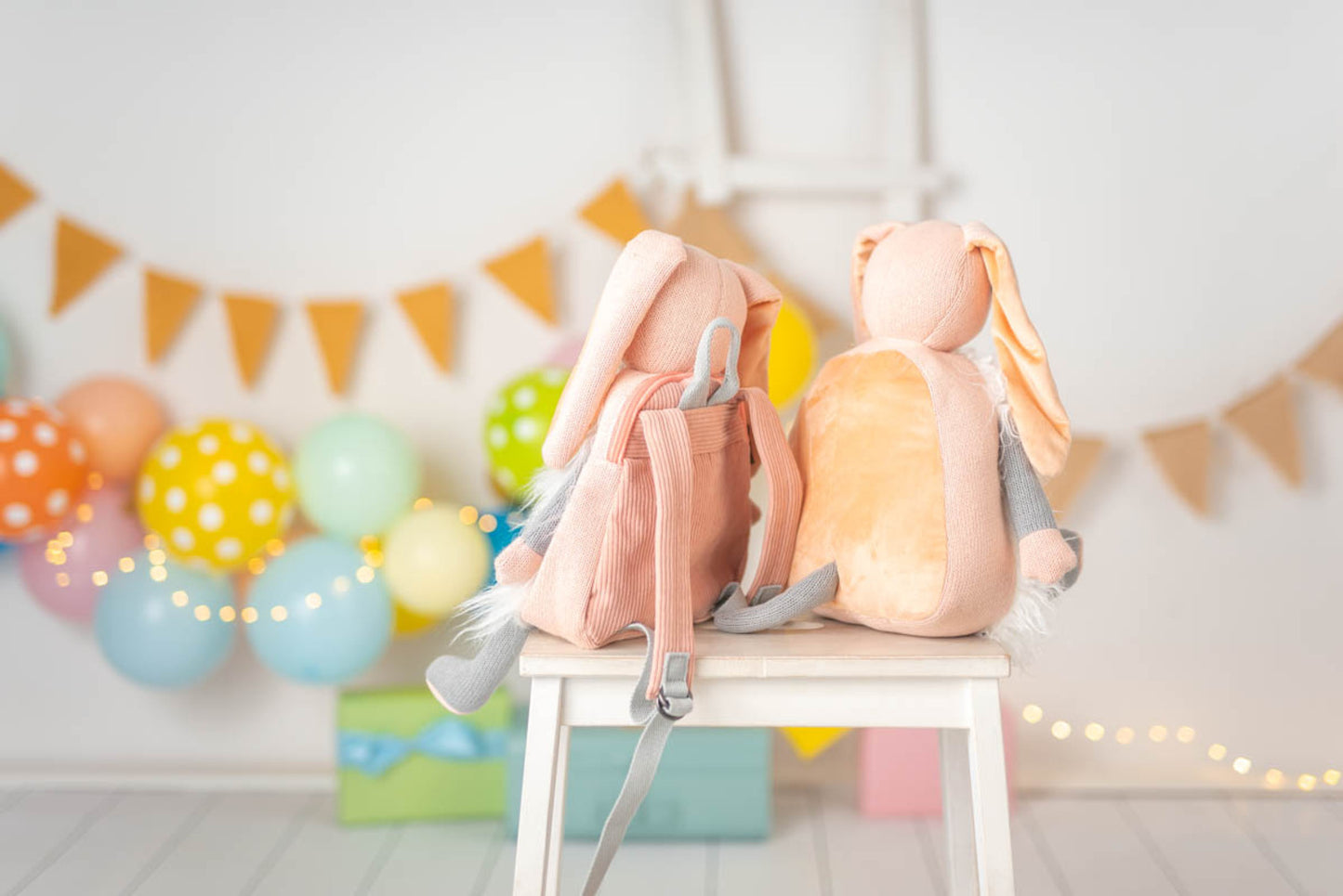 Cojin infantil conejo rosa y blanco