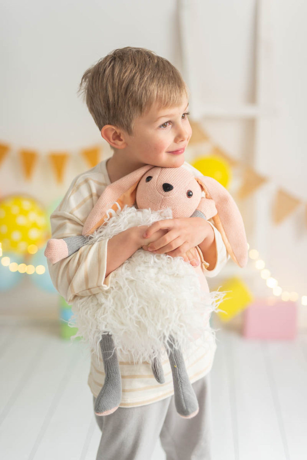 Cojin infantil conejo rosa y blanco