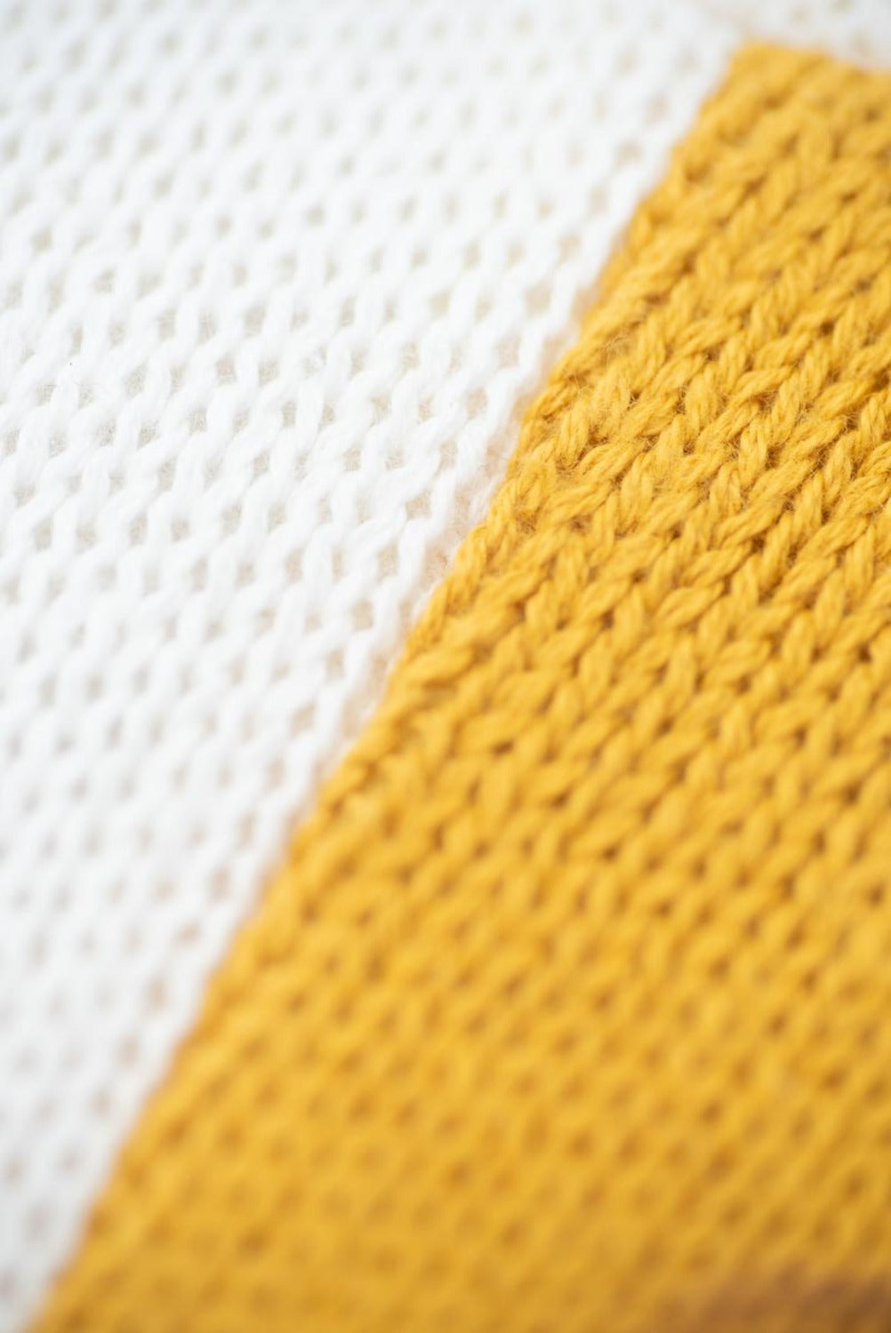 Cojin infantil leon marro y naranja