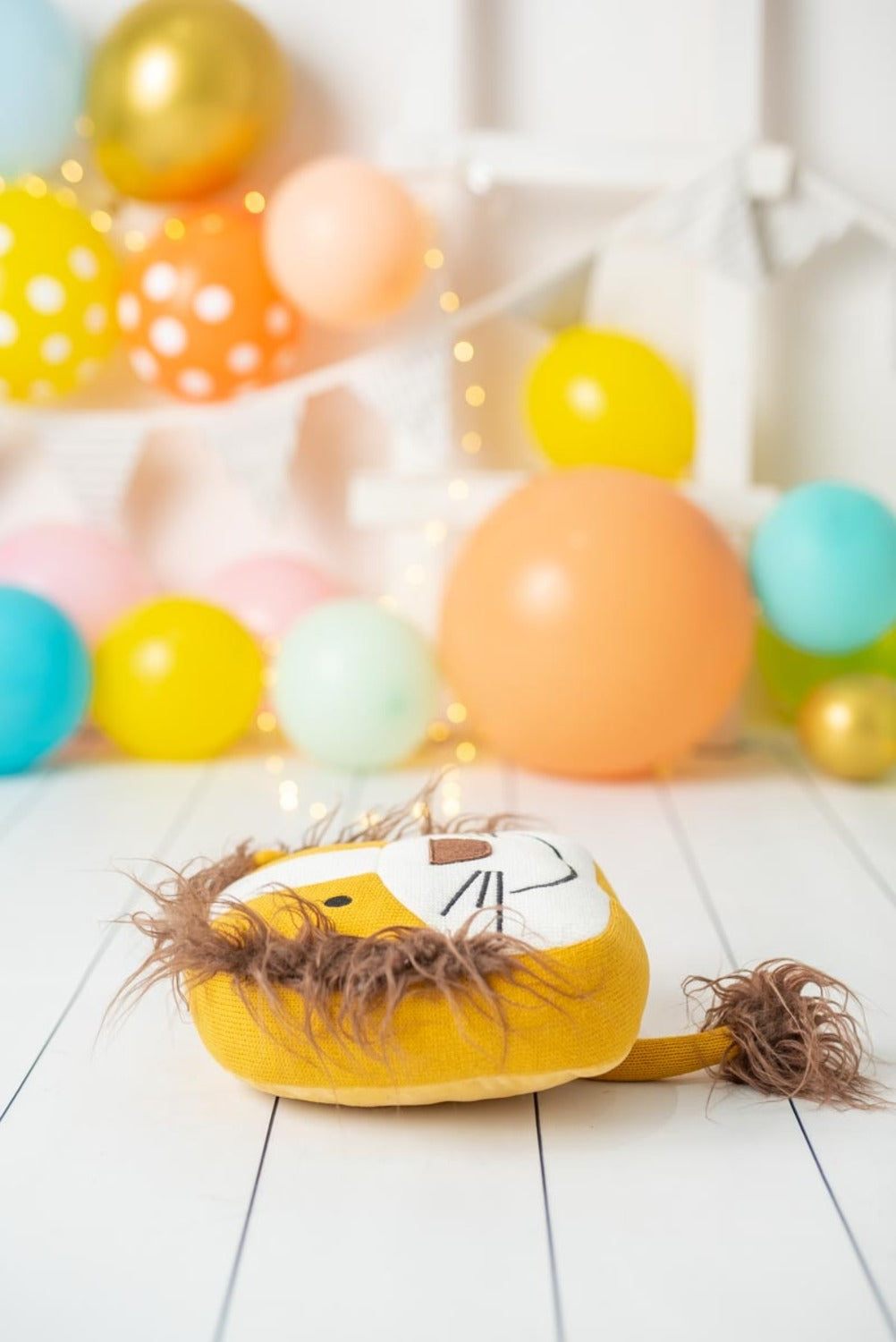 Cojin infantil leon marro y naranja