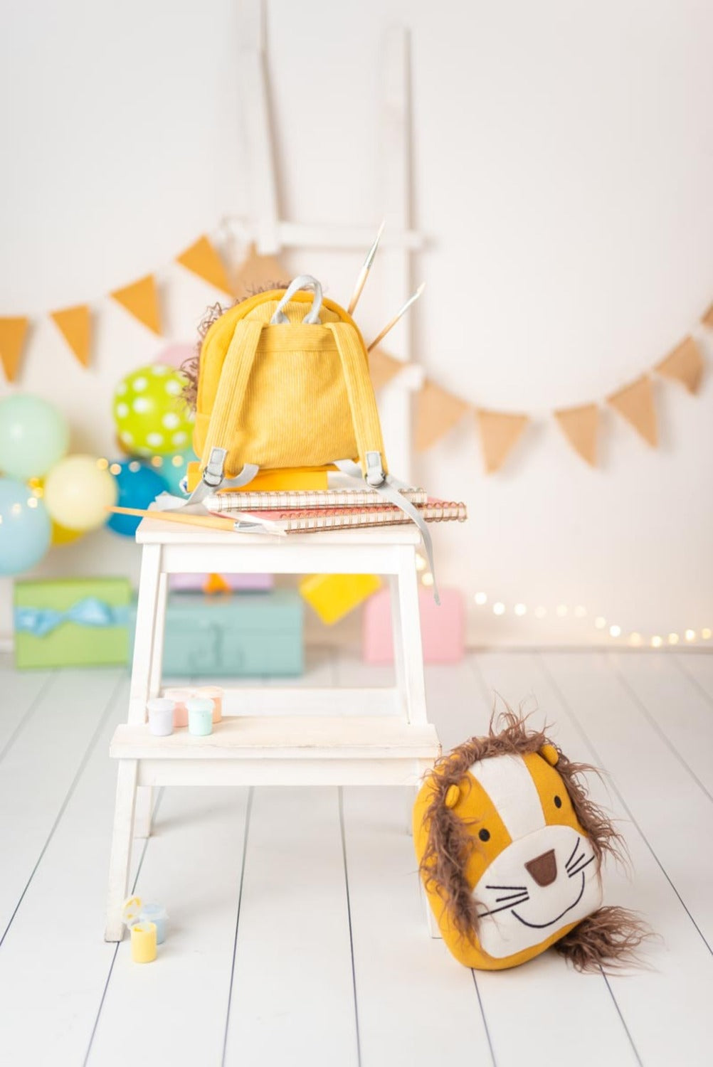 Cojin infantil leon marro y naranja