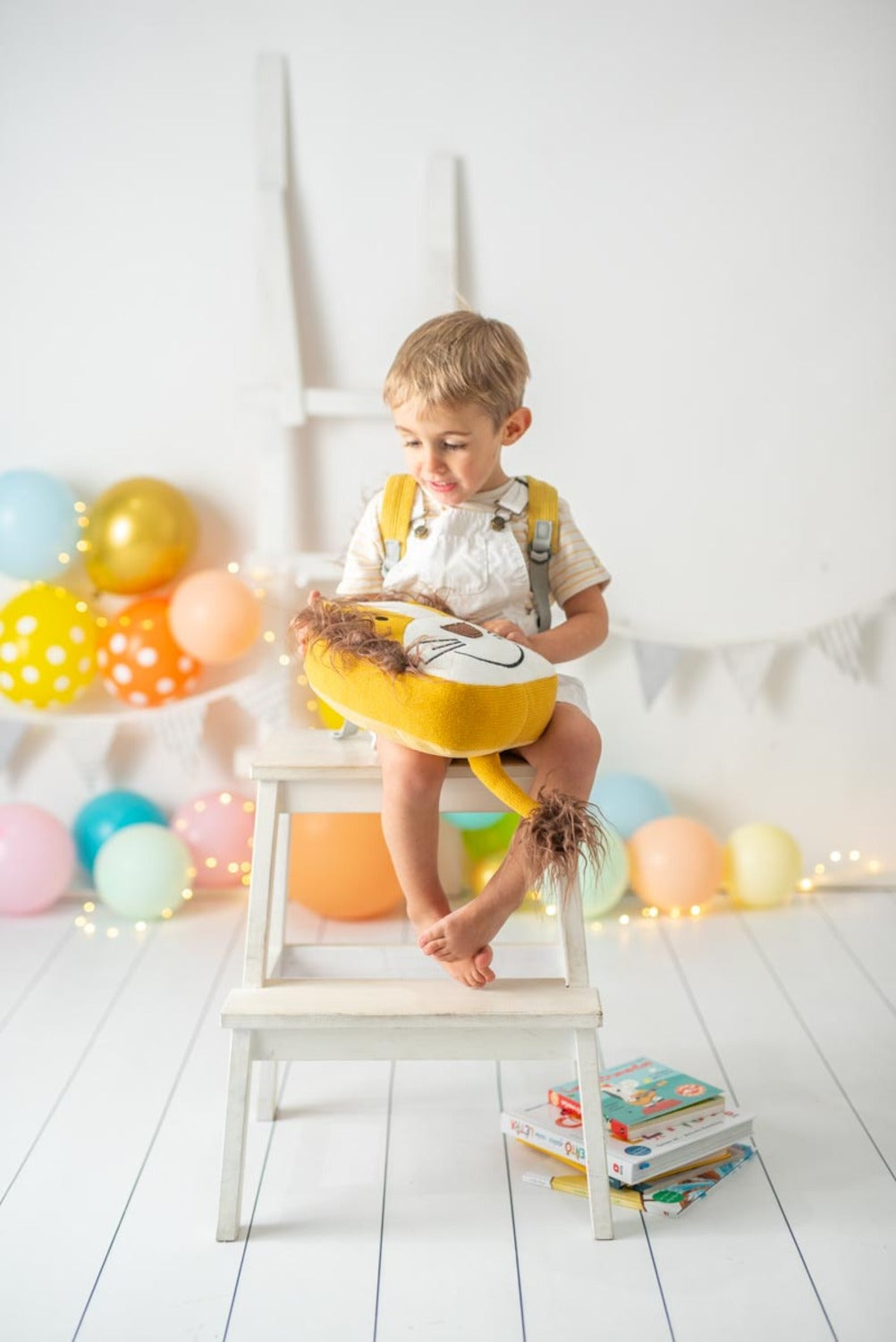 Cojin infantil leon marro y naranja