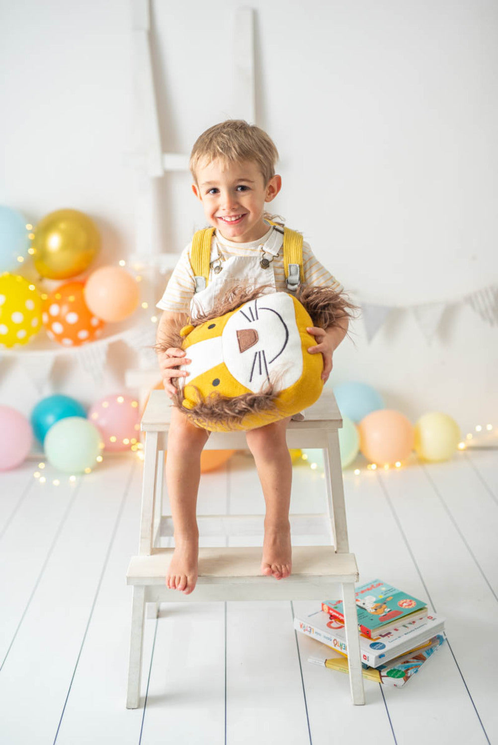 Cojin infantil leon marro y naranja