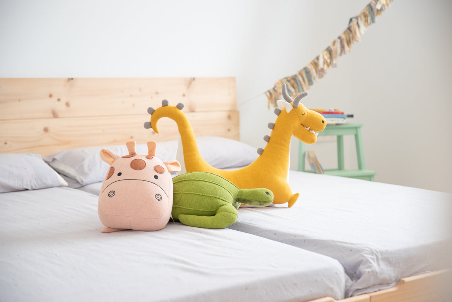 Cojin infantil jirafa rosa