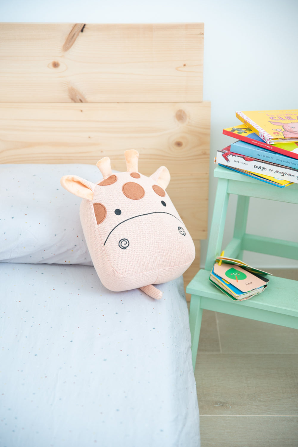 Cojin infantil jirafa rosa