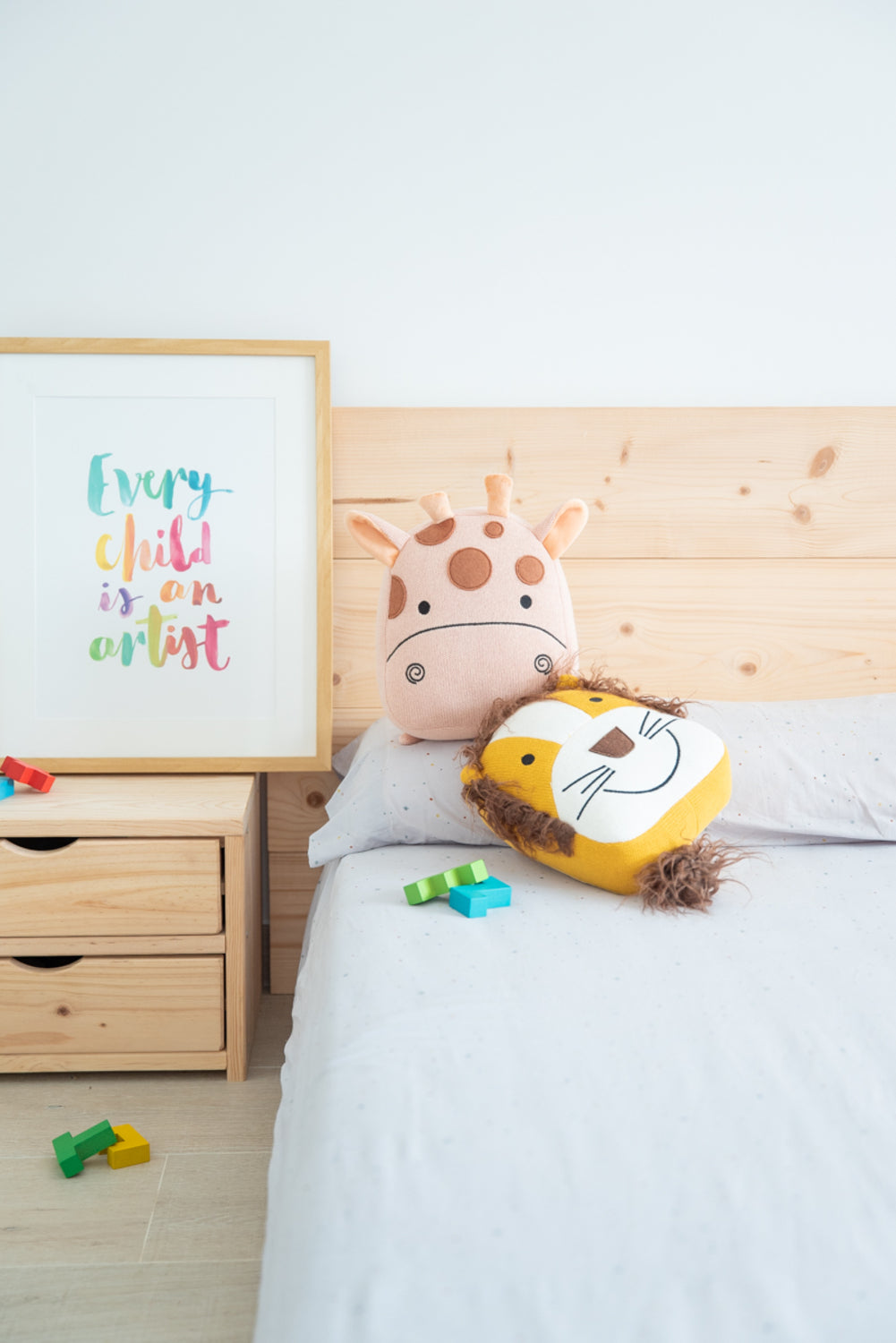 Cojin infantil jirafa rosa