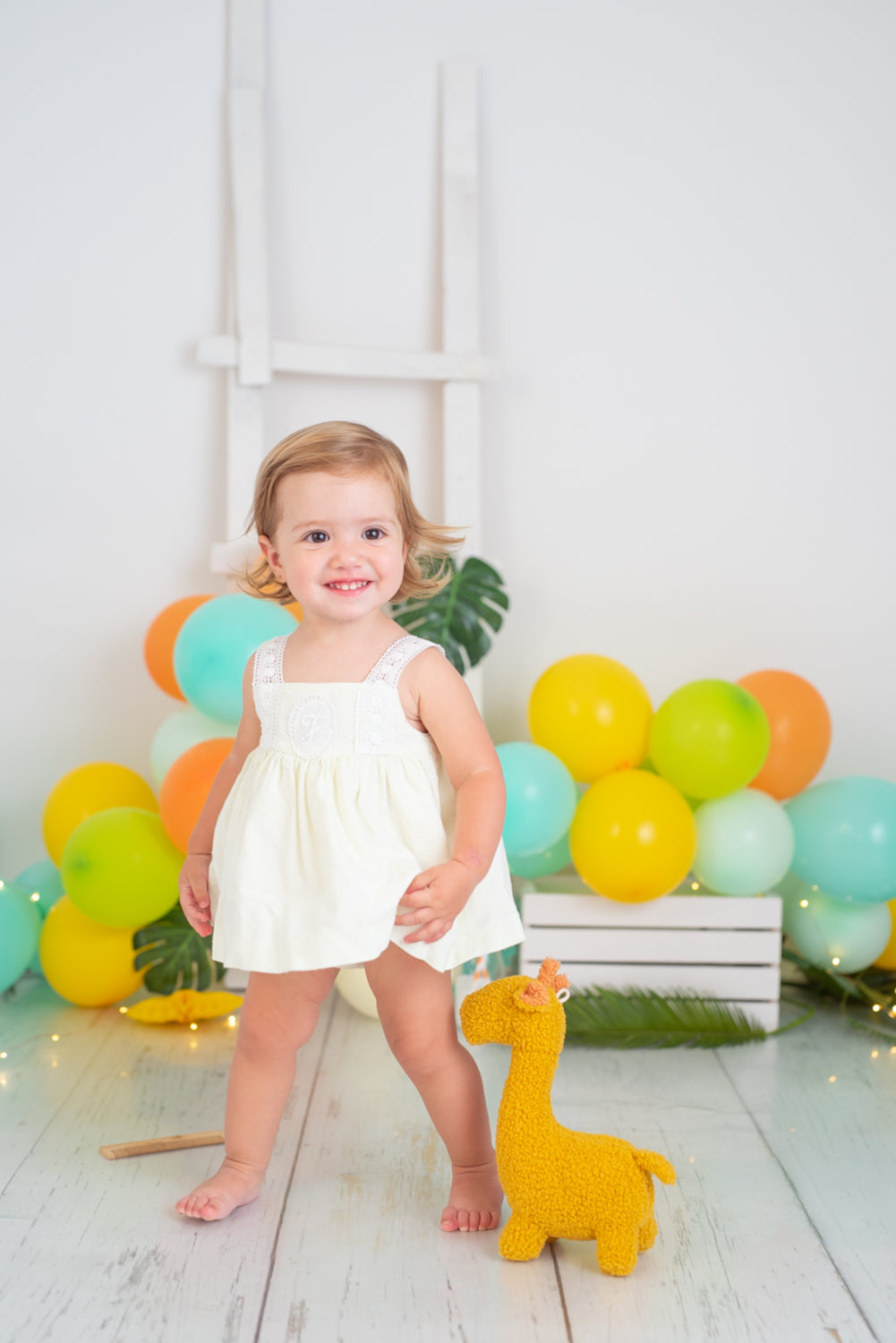 Peluche infantil bebe jirafa amarilla