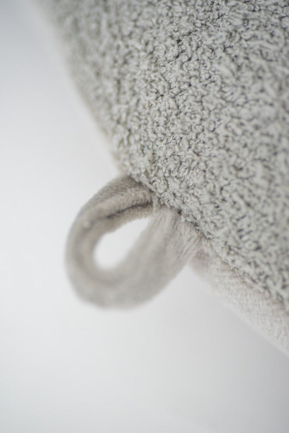 Peluche infantil de pared mantarraya gris