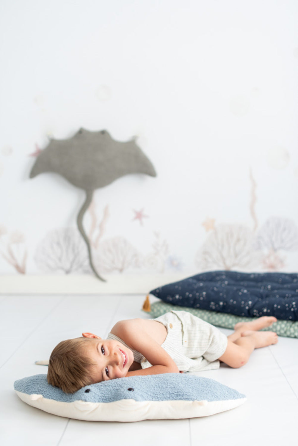 Peluche infantil de pared mantarraya azul claro