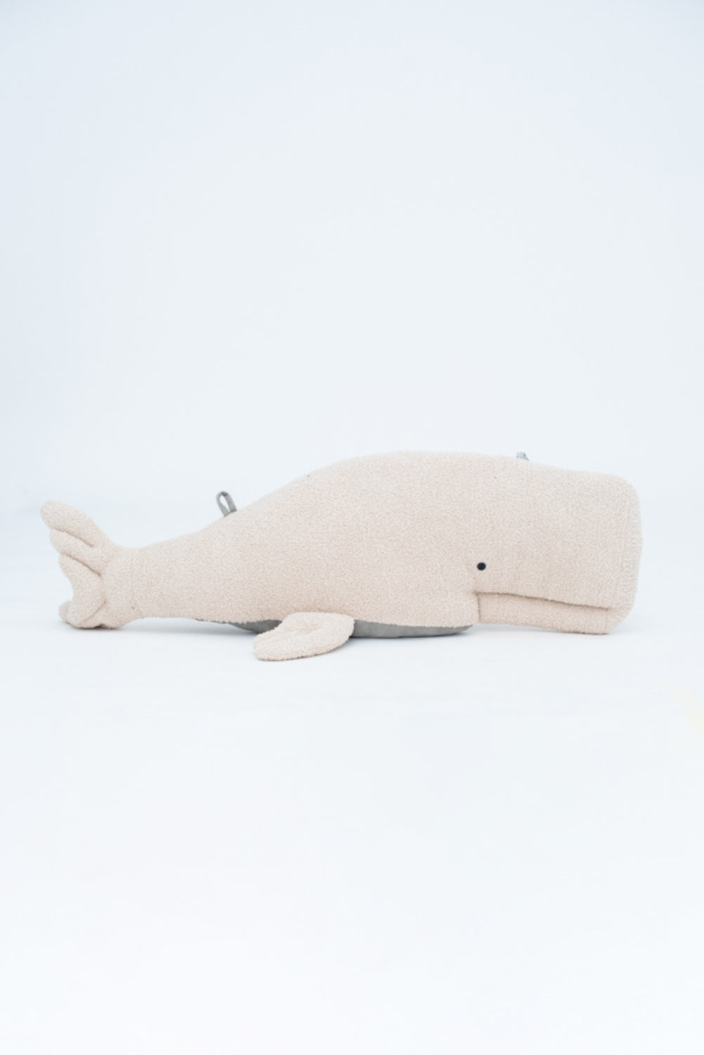 Peluche infantil de pared beluga beig