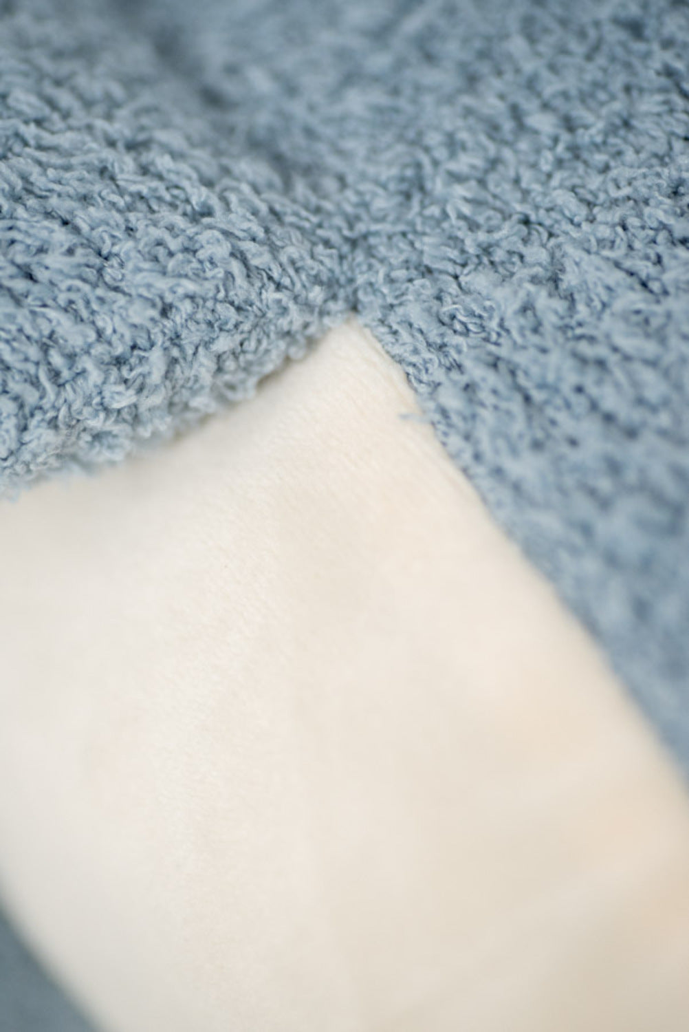 Peluche infantil de pared beluga azul claro