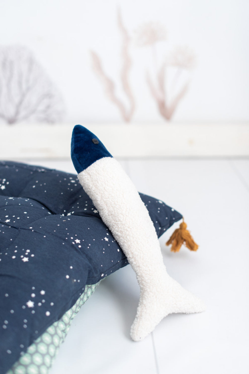 Set 2 peluches infantiles de pared formado por dos preces blancos