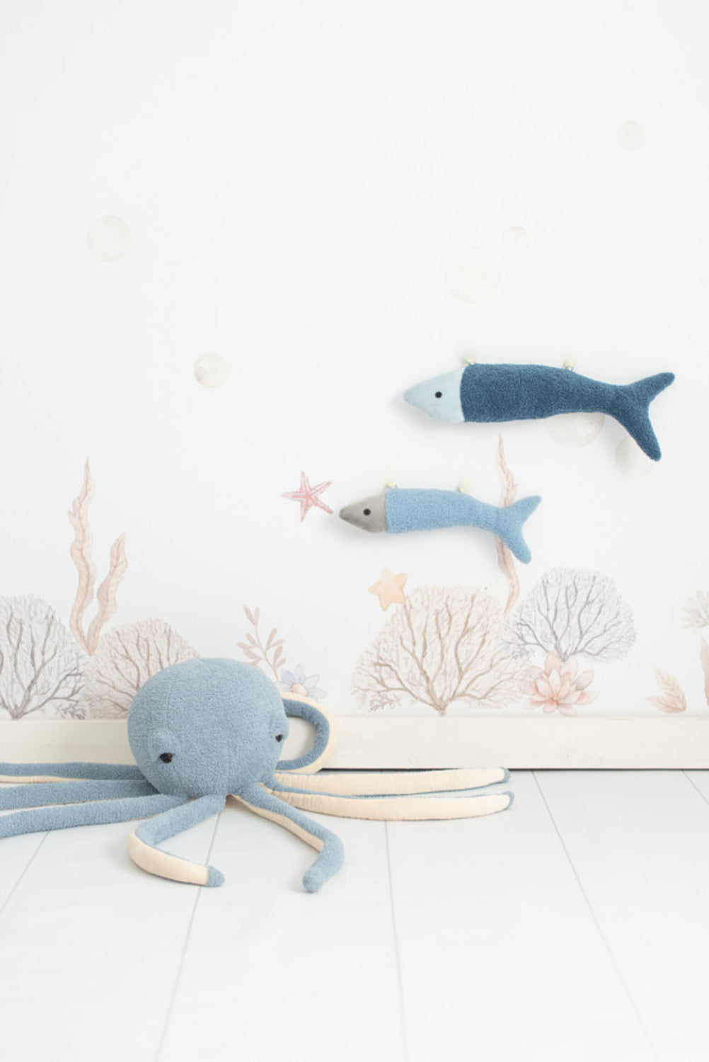 Set 2 peluches infantiles de pared formado por dos preces azul claro