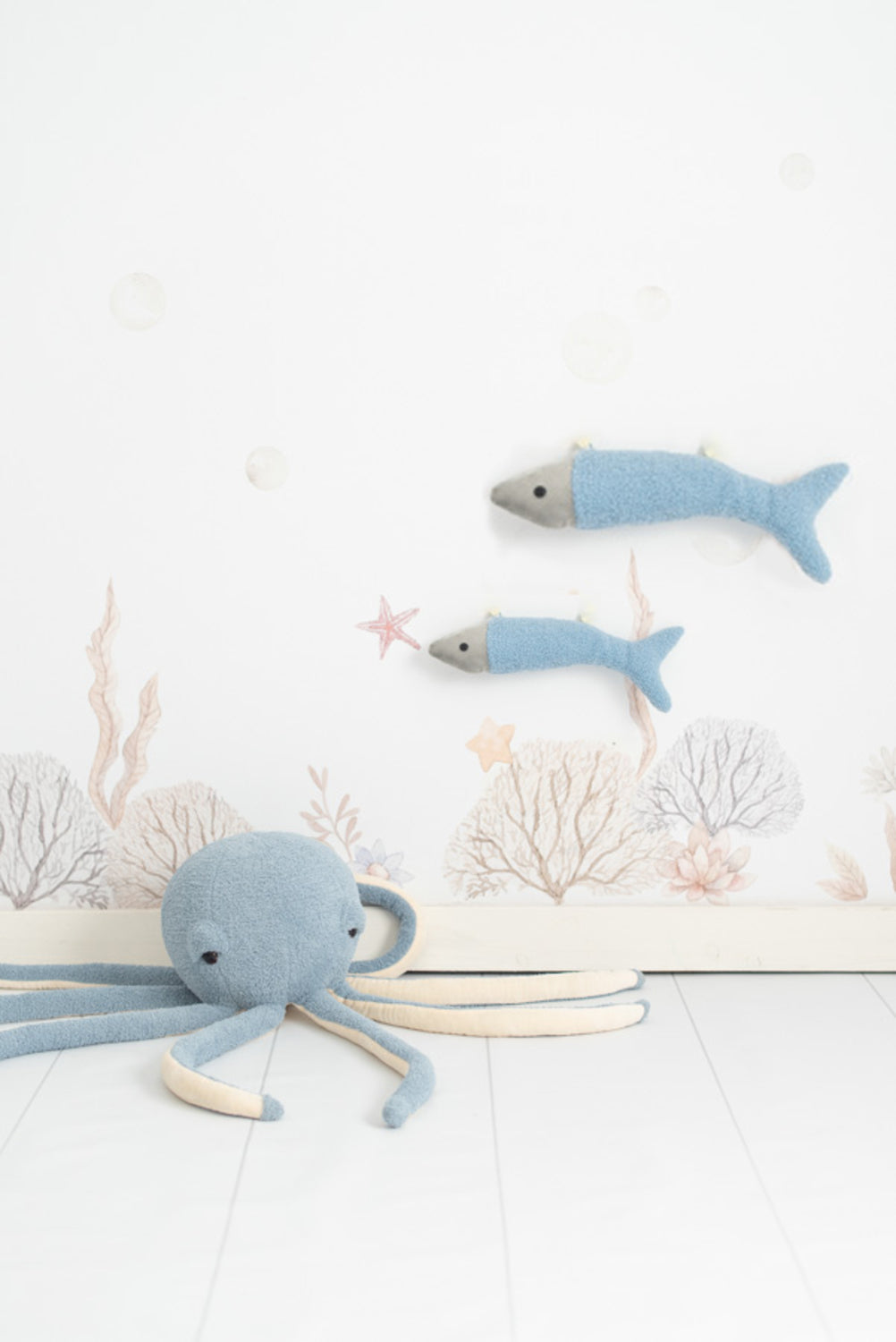 Set 2 peluches infantiles de pared formado por dos preces azul claro