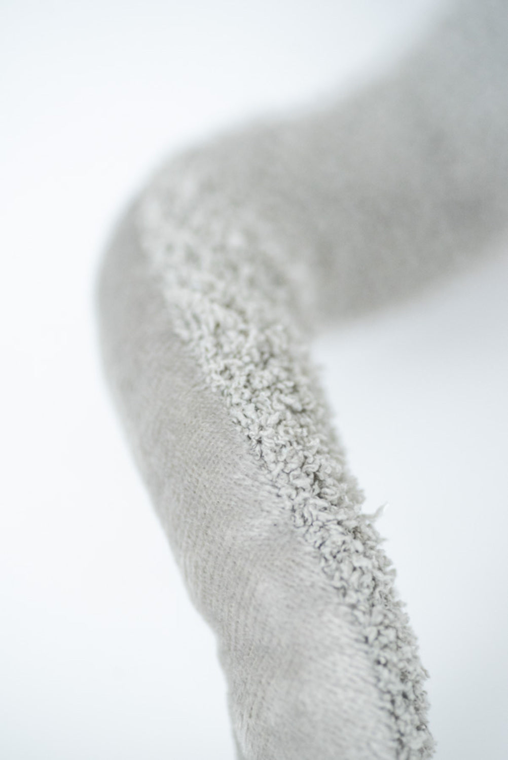 Set 3 peluches infantiles de pared formado por mantarraya gris y dos peces azul claro