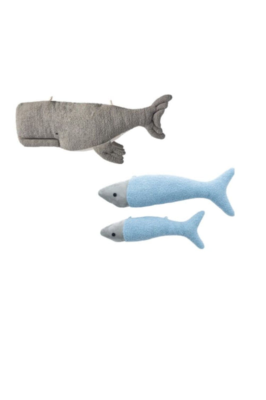 Set 3 peluches infantiles de pared formado por beluga gris y dos peces azul claro