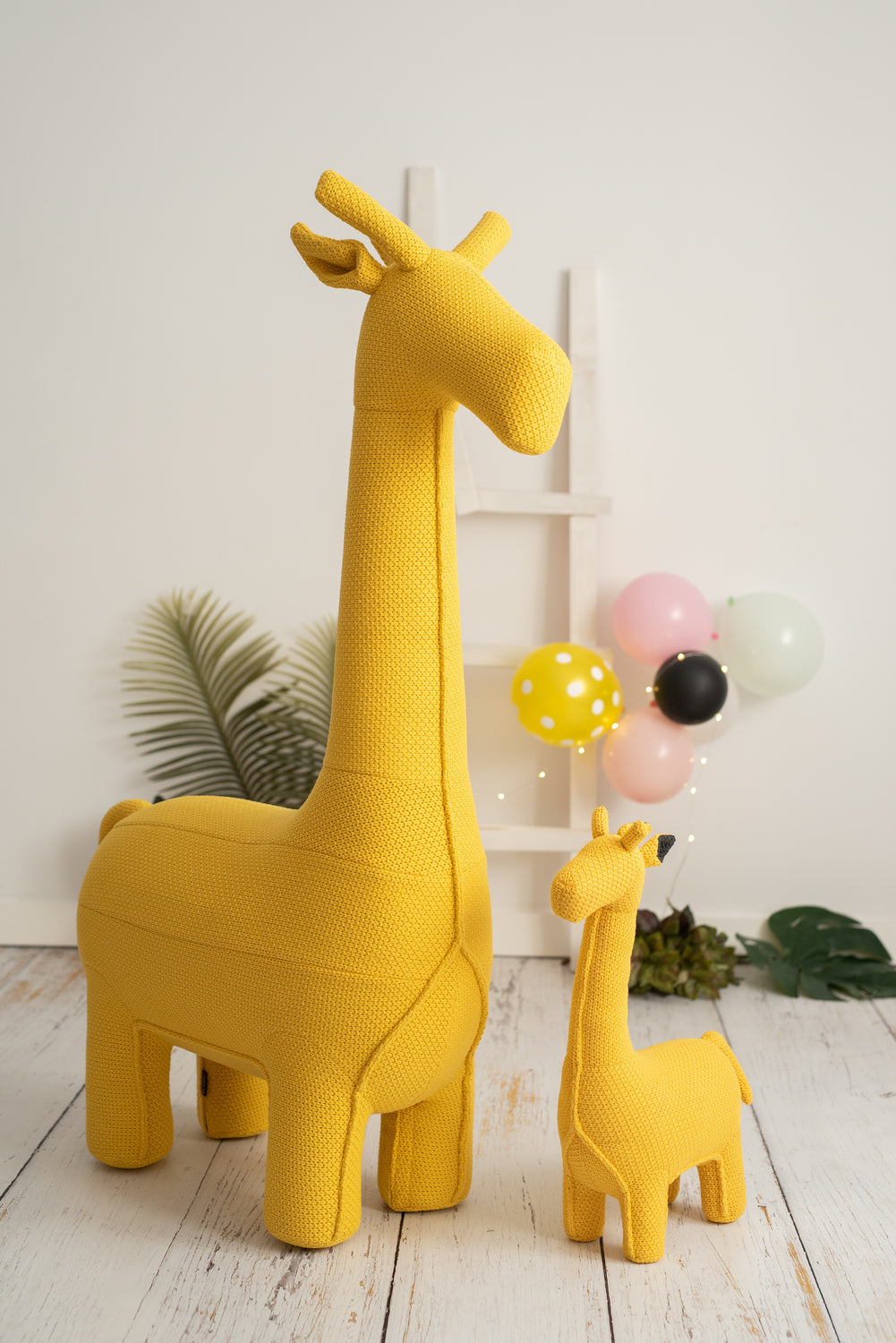 Lámina infantil familia jirafa amarilla