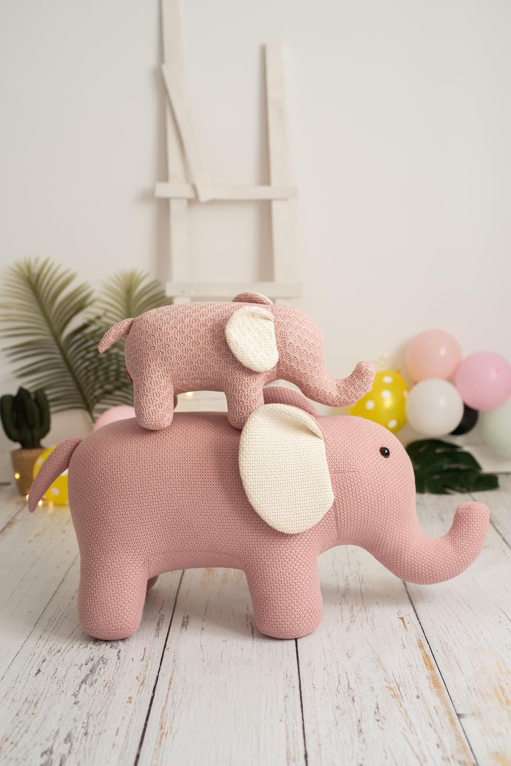 Lámina infantil fotografia familia elefantes rosa