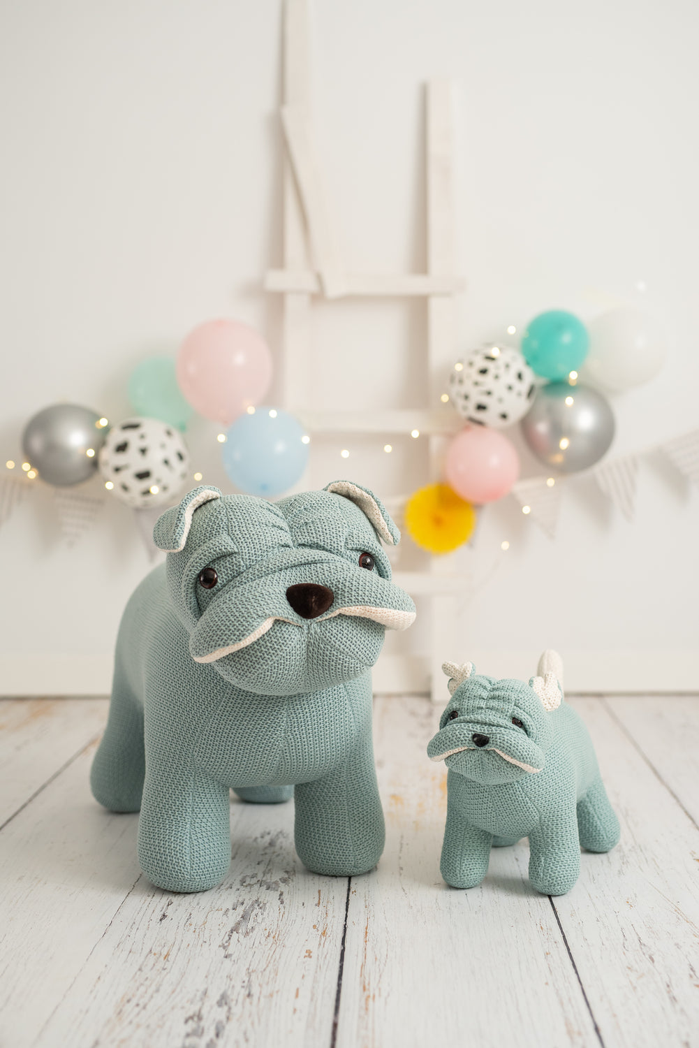 Lámina infantil familia fotografia perro azul verdoso