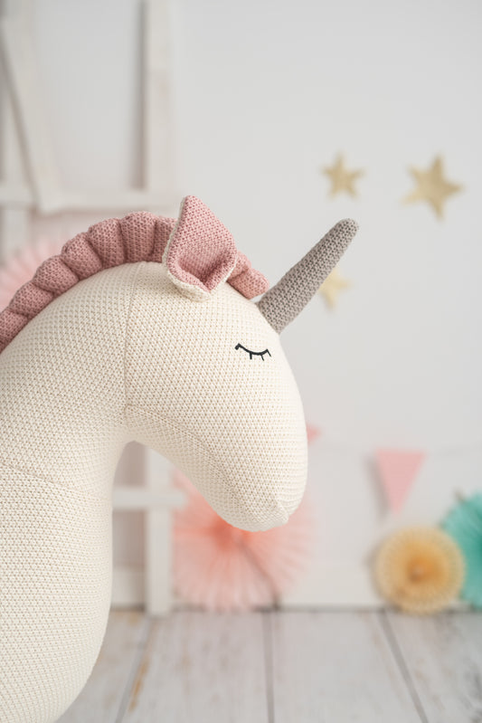 Lámina infantil unicornio blanco