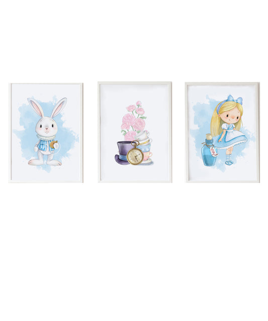 Set 3 Láminas infantiles formado por Lámina conejo con reloj: Lámina flores y objetos Alicia y Lámina Alicia con pocima azul