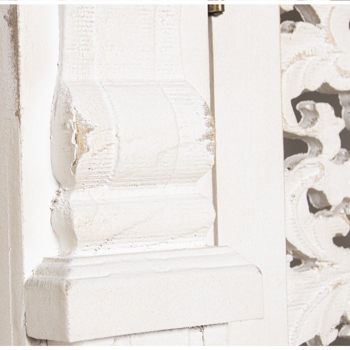 ARMARIO MADERA C/2 PUERTAS +2 CAJONES TALLADO BLANCO ENVEJEC