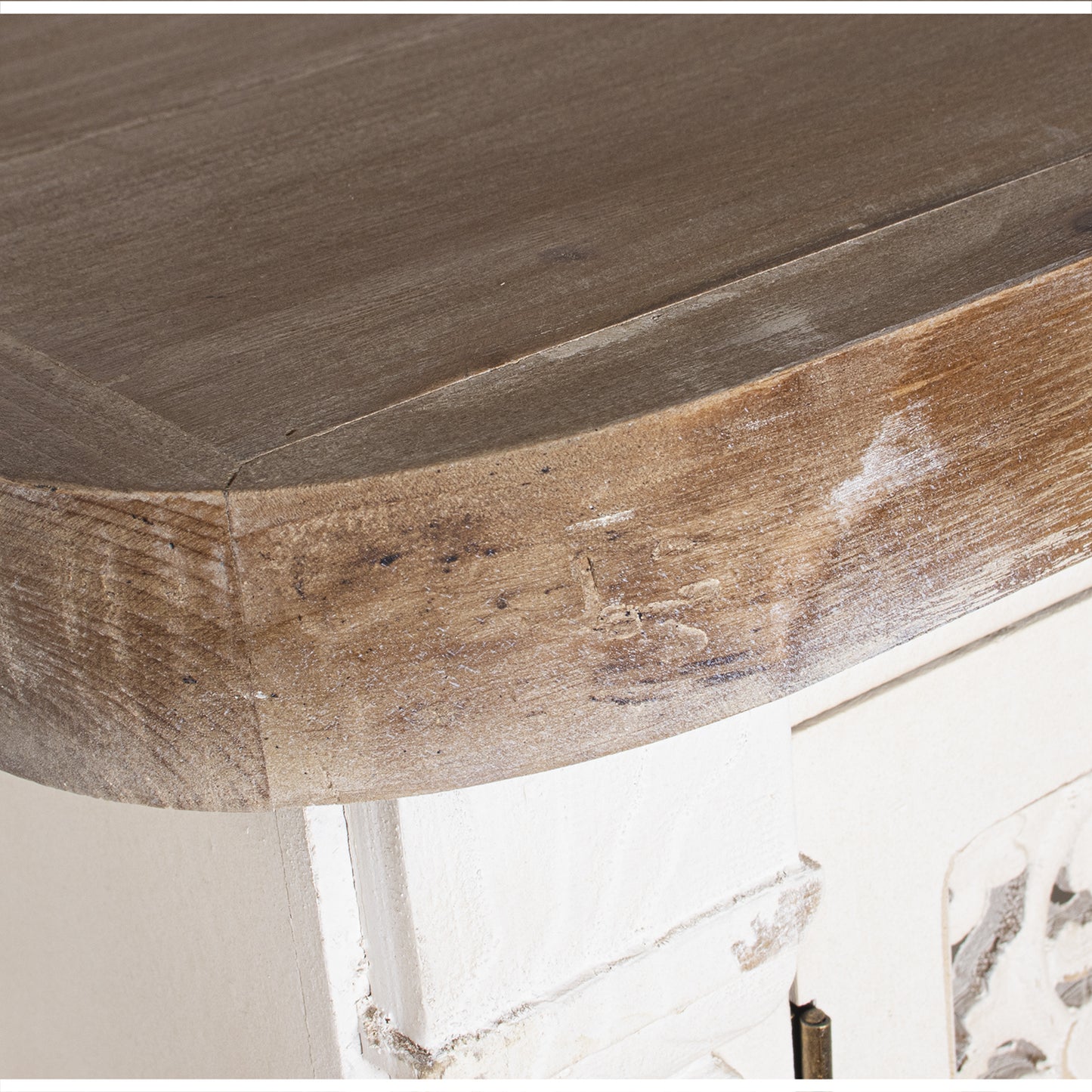 ARMARIO MADERA C/2 PUERTAS +2 CAJONES TALLADO BLANCO ENVEJEC