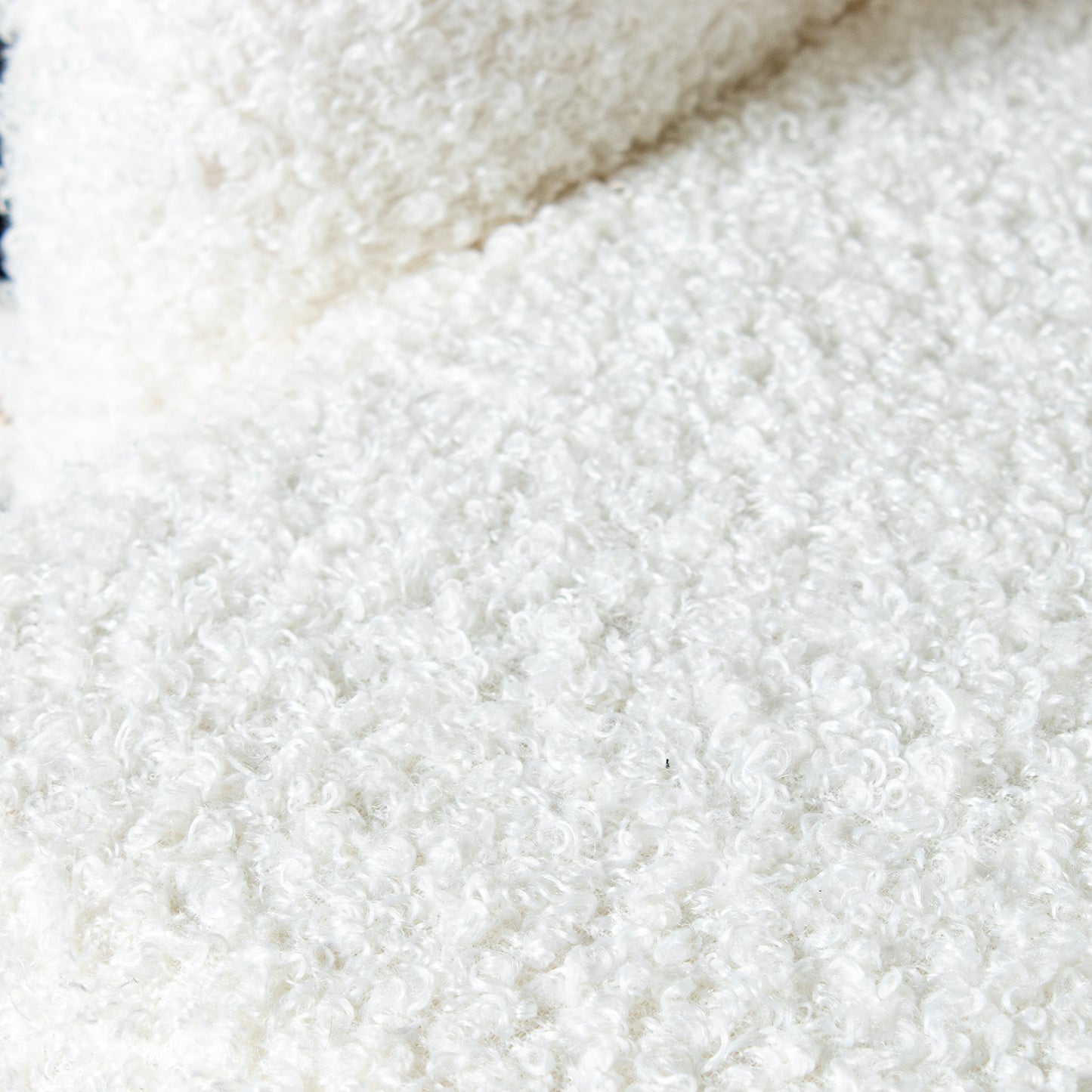 SILLON POLIESTER CRUDO C/PATAS METAL NEGRO