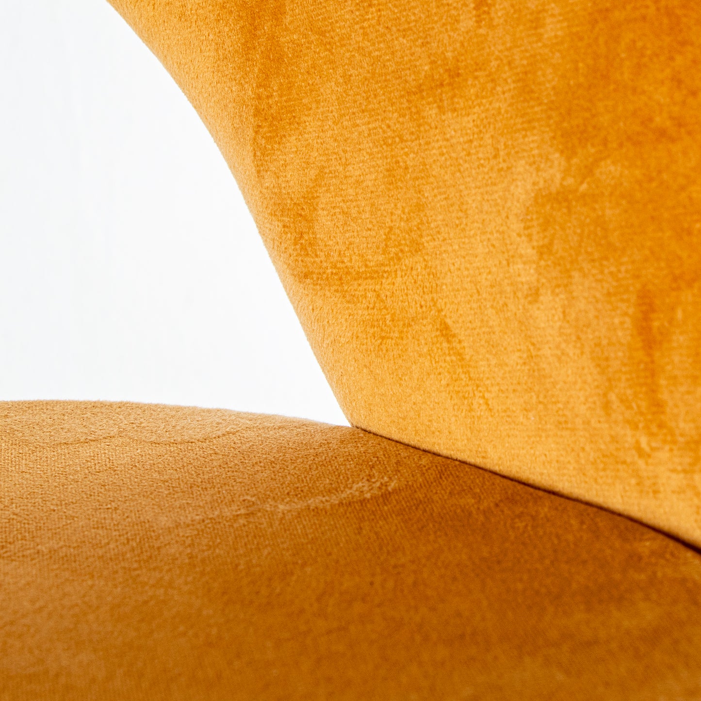 TABURETE TERCIOPELO MOSTAZA PA TAS METAL NEGRO