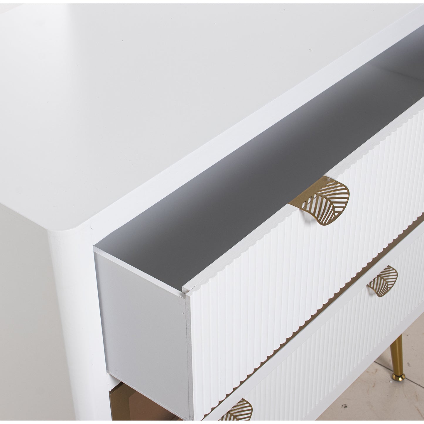 COMODA MADERA C/3 CAJONES BLAN CA/DORADA