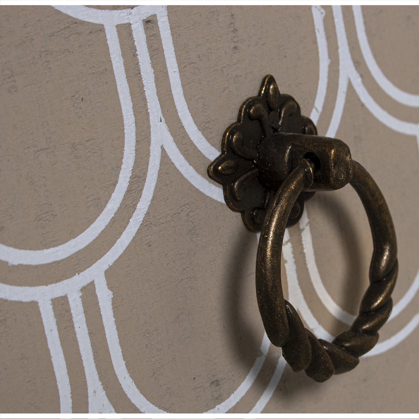 MESA DE NOCHE MADERA C/3 CAJON ES: ABETO+CONTRACH.+PATAS PINO