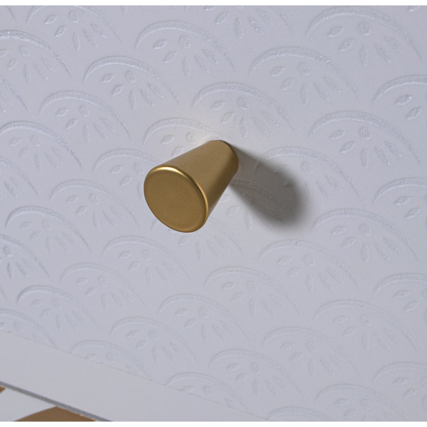 COMODA MADERA C/3 CAJONES BLAN CO RELIEVE+HOJA DORADA