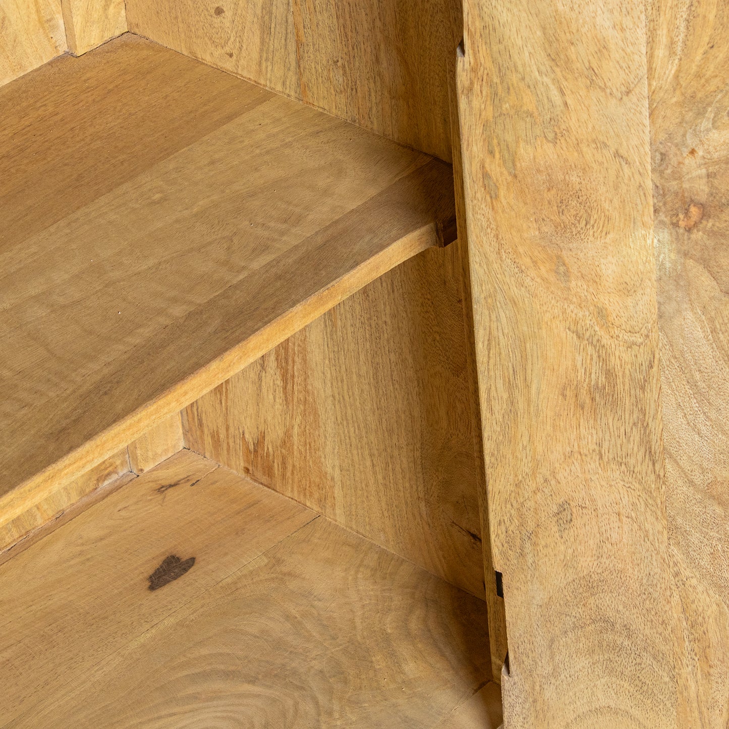 APARADOR MADERA MANGO DECORADO C/4 PUERTAS