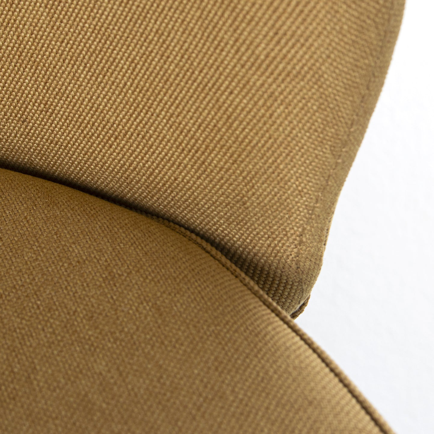 SILLA TELA AMARILLA C/PATAS ME TAL NEGRO: POLIESTER