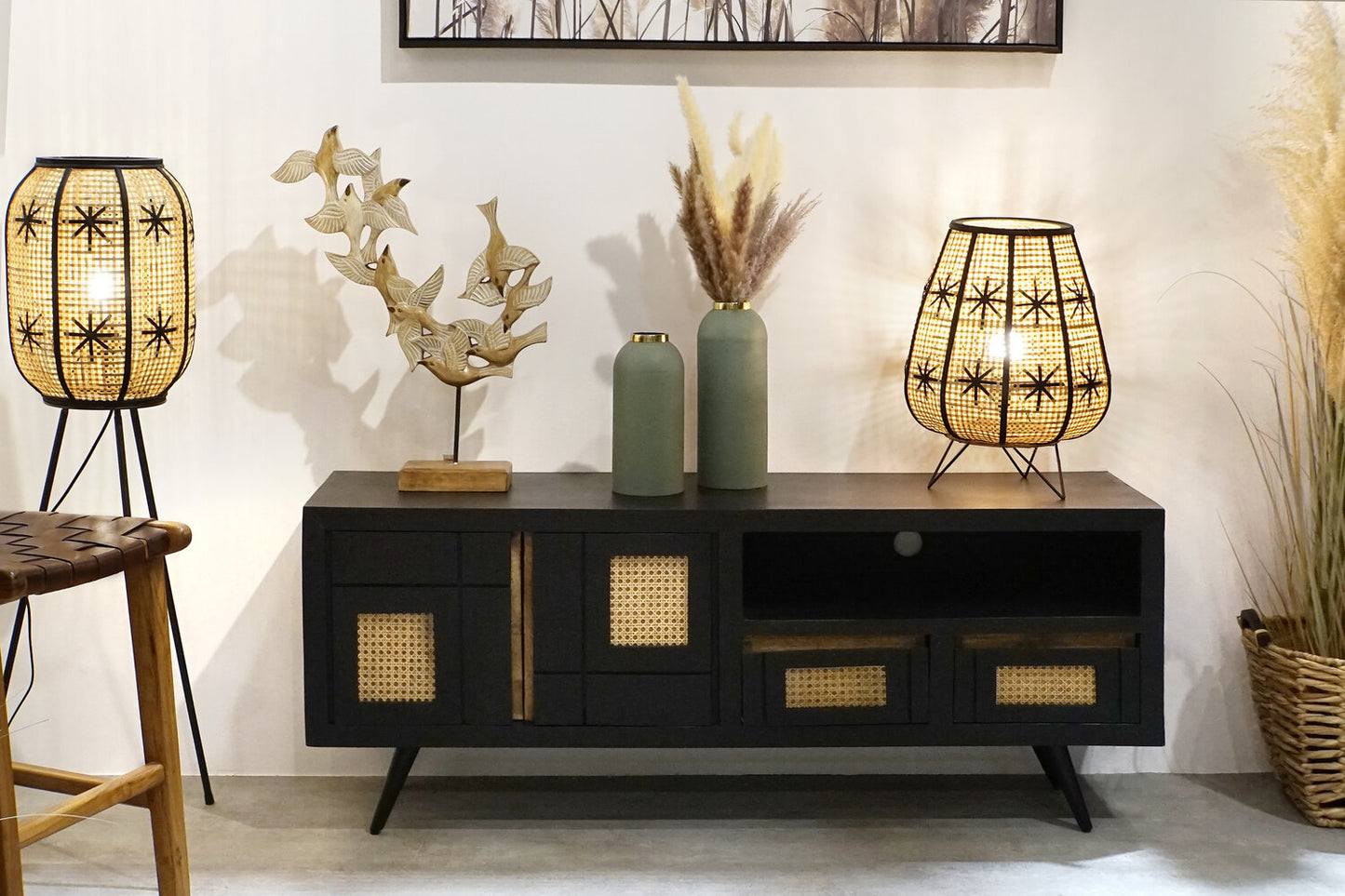 MUEBLE TV MANGO RATAN 145:5X40:5X60 NEGRO