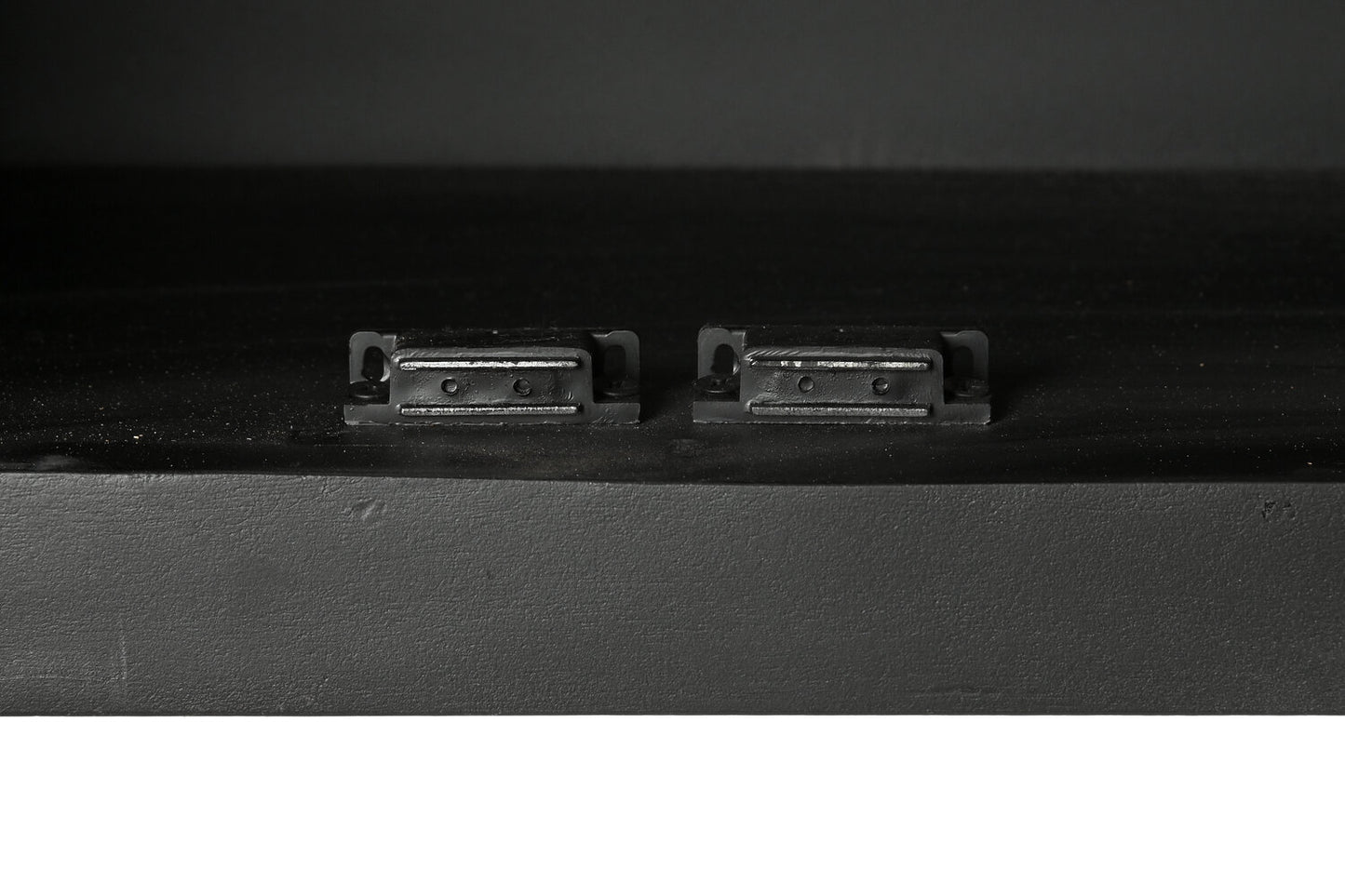 MUEBLE TV MANGO RATAN 145:5X40:5X60 NEGRO