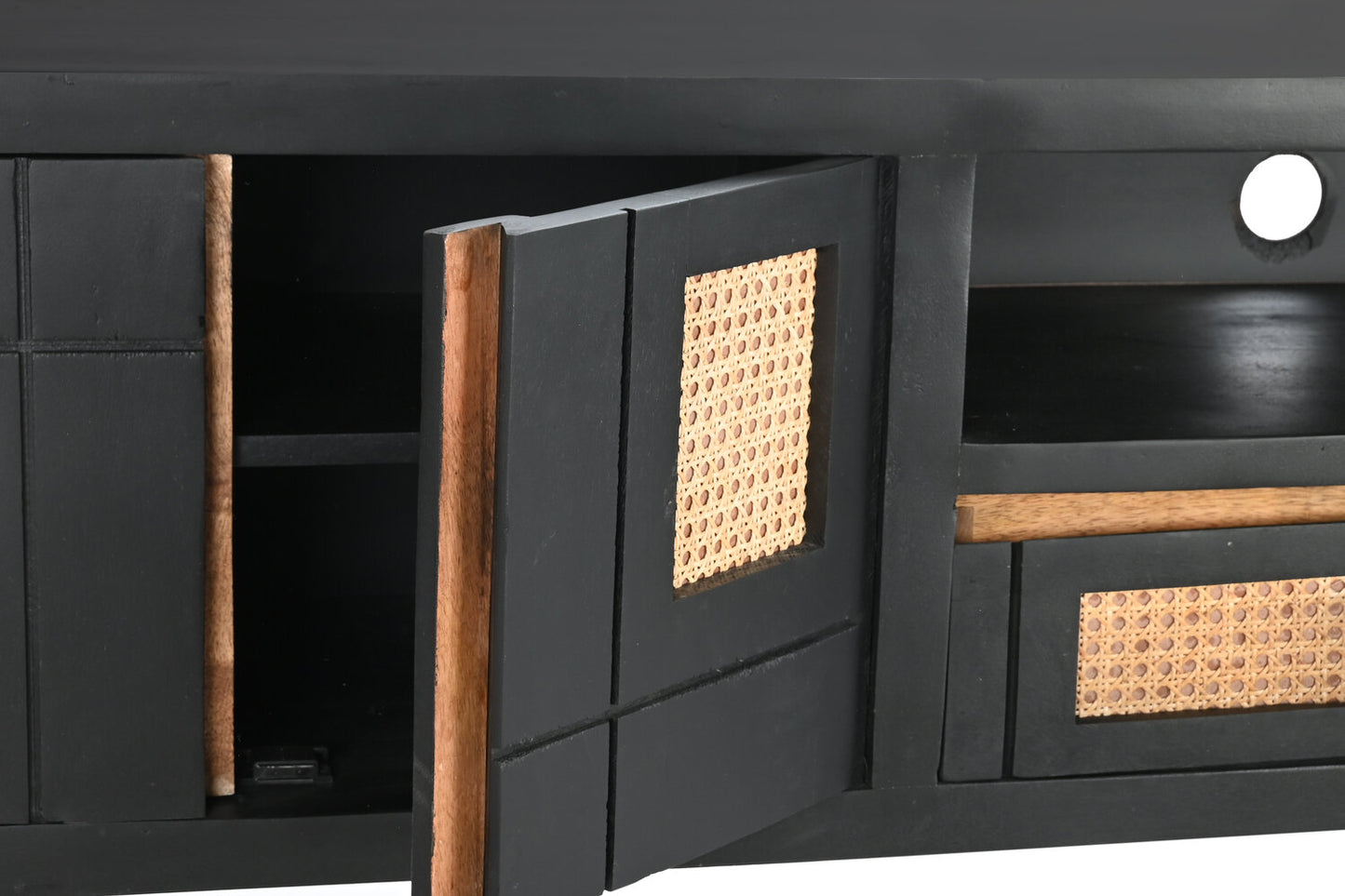 MUEBLE TV MANGO RATAN 145:5X40:5X60 NEGRO