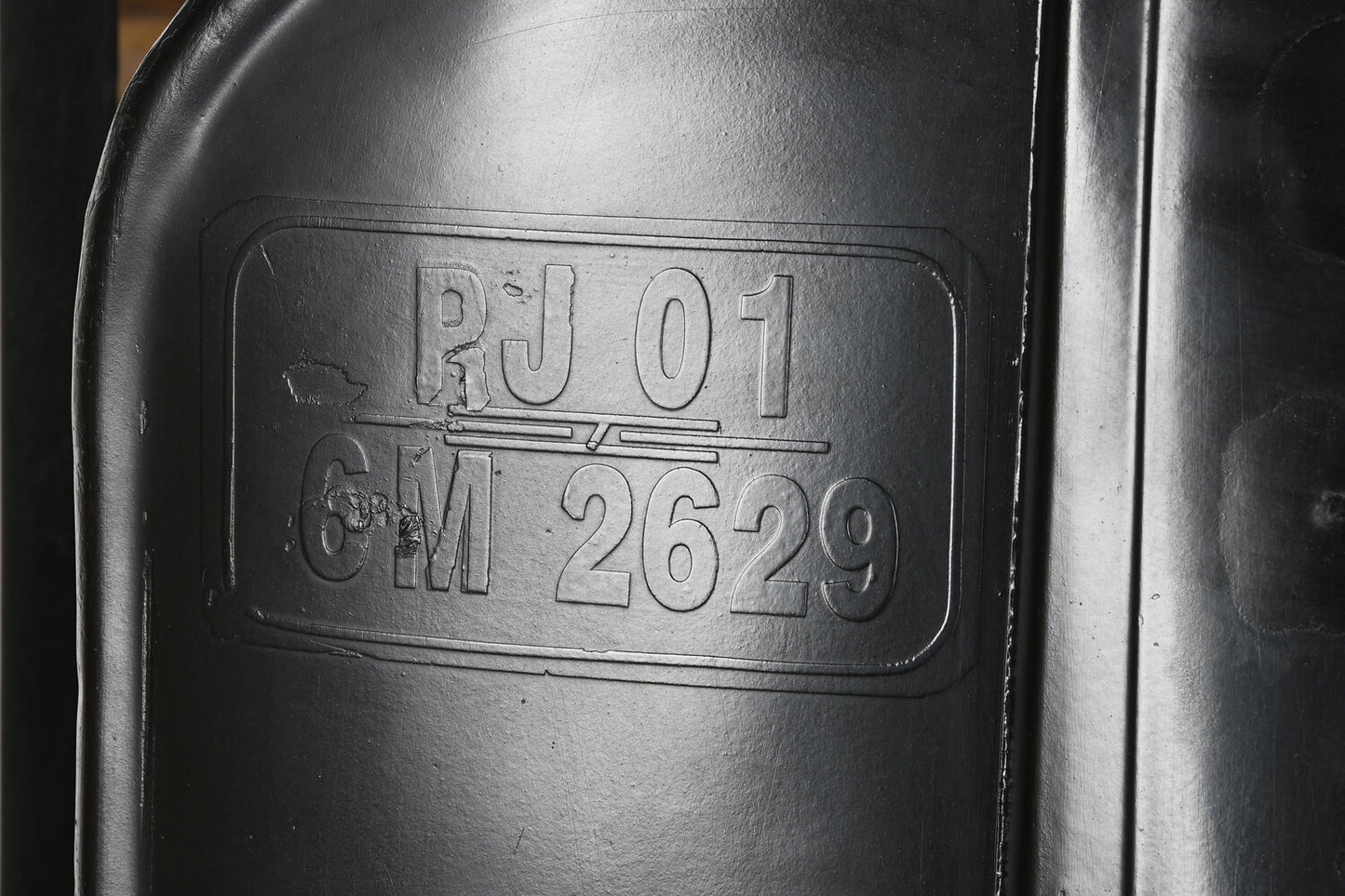 MESA HIERRO MANGO 116X72X110 MOTO DESGASTADO NEGRO