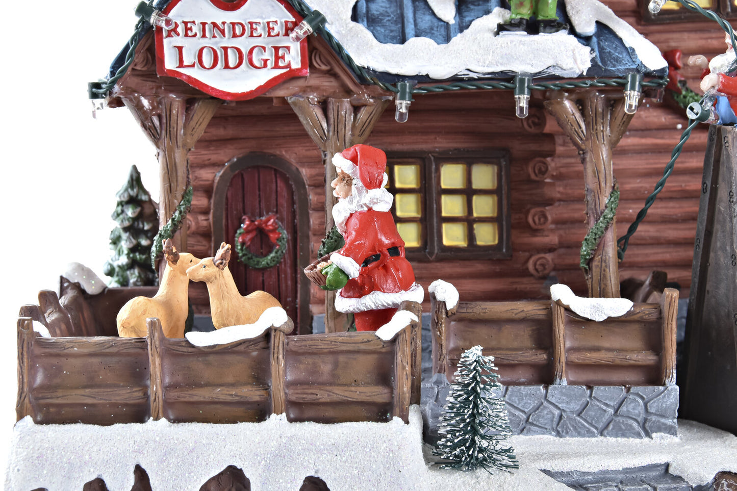 CASA LED RESINA 25:5X21X25 3AA MOVIMIENTO MUSICAL