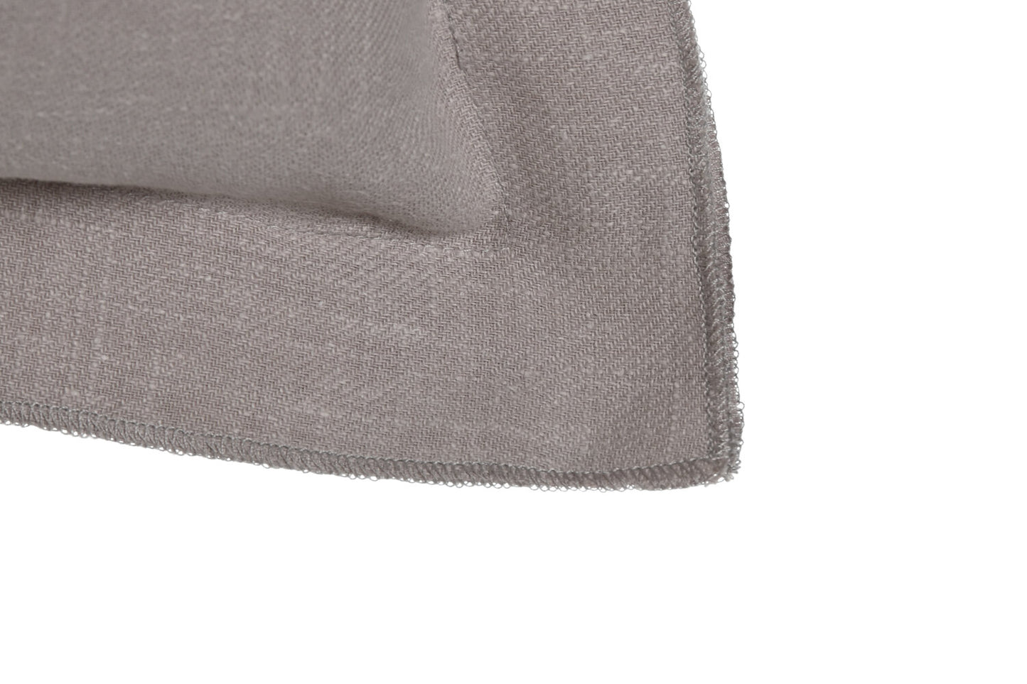 COJIN LINO 60X60 750 GR: CON FLECOS GRIS CLARO